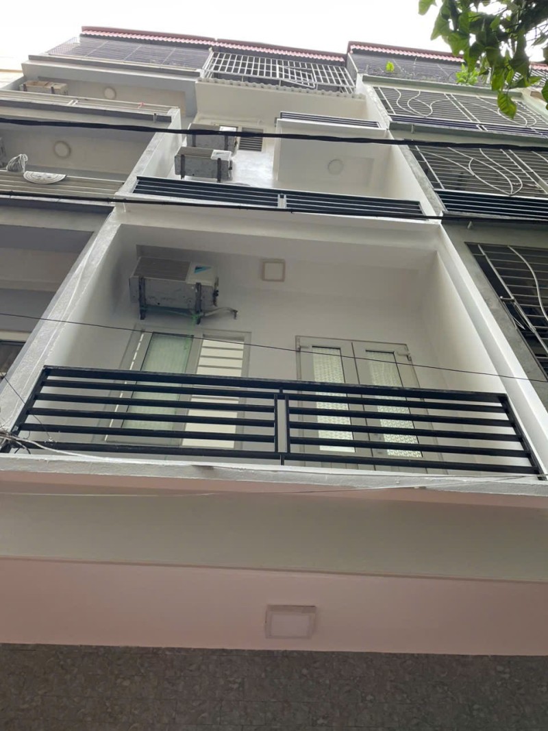 Bán nhà Ngọc Thuỵ,Long Biên 5 tầng,35m oto đỗ cổng nhỉnh 6 tỷ - Ảnh 1